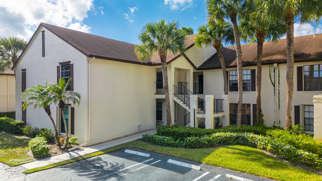 3233 Perimeter Drive 2511, Greenacres, FL 33467
