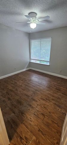 7711 Del Glen Lane, Houston, TX 77072