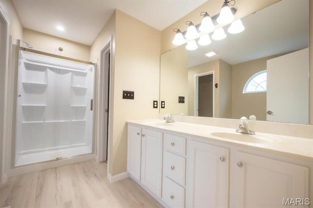 984 Northwestern Avenue, Fairview Heights, IL 62208