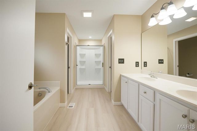 984 Northwestern Avenue, Fairview Heights, IL 62208