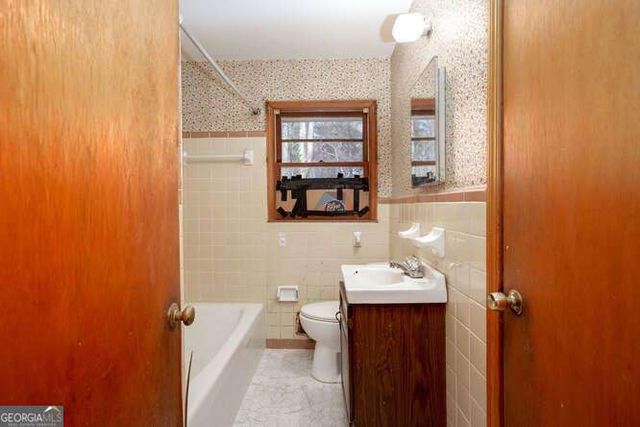 1808 Elmwood Drive SW, Austell, GA 30106