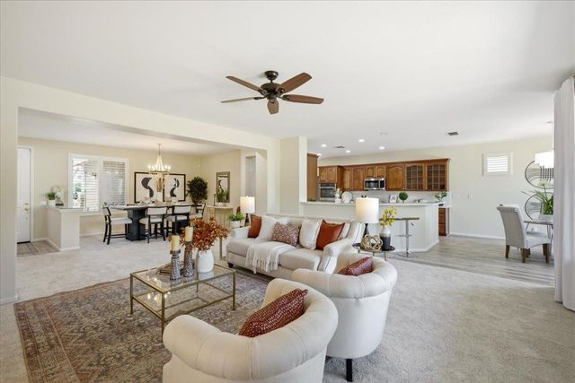 1227 Overland Ln, Lincoln, CA 95648
