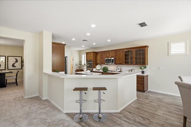 1227 Overland Ln, Lincoln, CA 95648