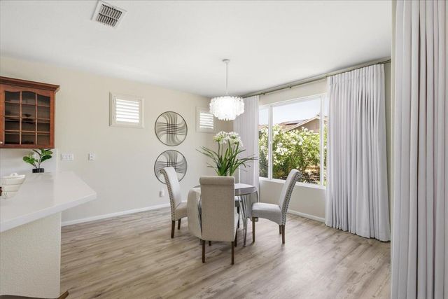 1227 Overland Ln, Lincoln, CA 95648