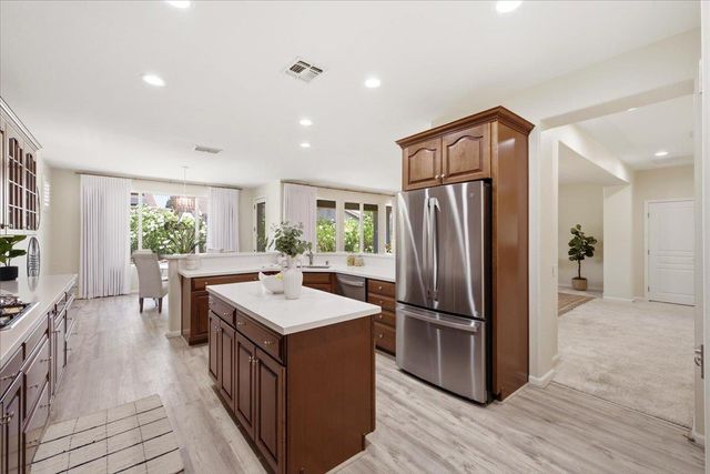 1227 Overland Ln, Lincoln, CA 95648