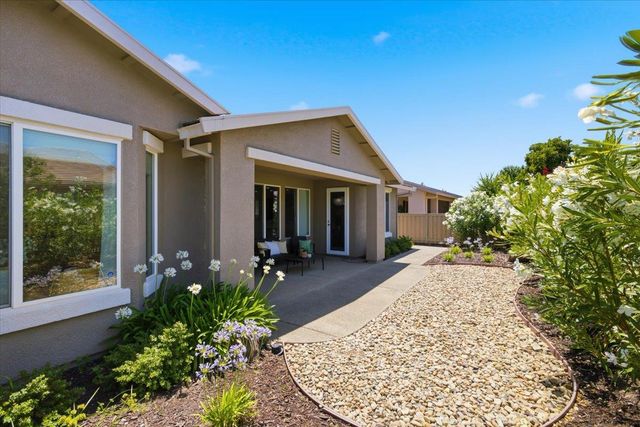 1227 Overland Ln, Lincoln, CA 95648