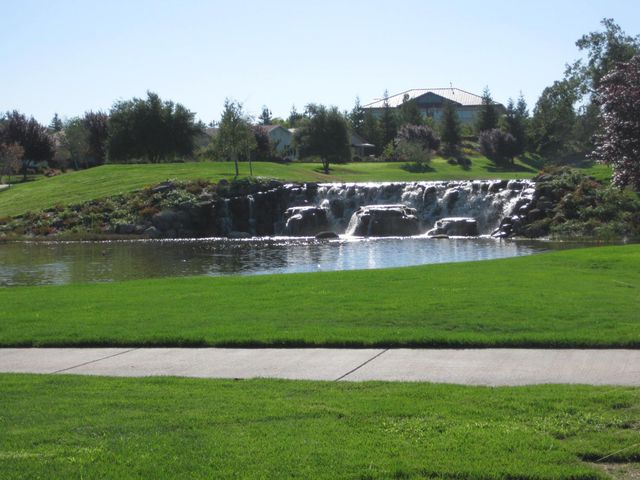 1227 Overland Ln, Lincoln, CA 95648