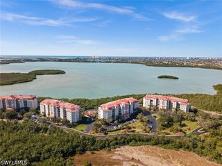 201 Vintage Bay DR B15, Marco Island, FL 34145