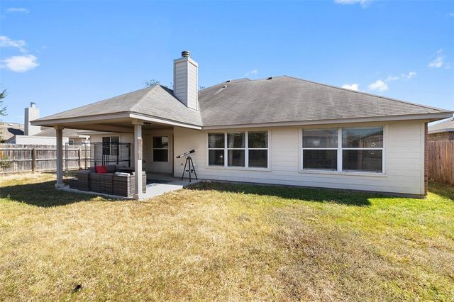 1338 Star Meadow DR, Kyle, TX 78640