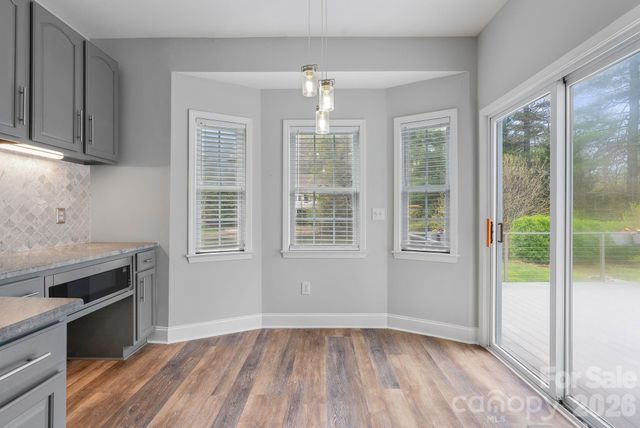 79 Mill Pond Way, Hendersonville, NC 28791