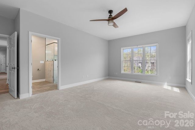 79 Mill Pond Way, Hendersonville, NC 28791
