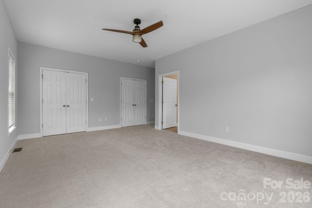 79 Mill Pond Way, Hendersonville, NC 28791