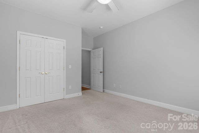 79 Mill Pond Way, Hendersonville, NC 28791