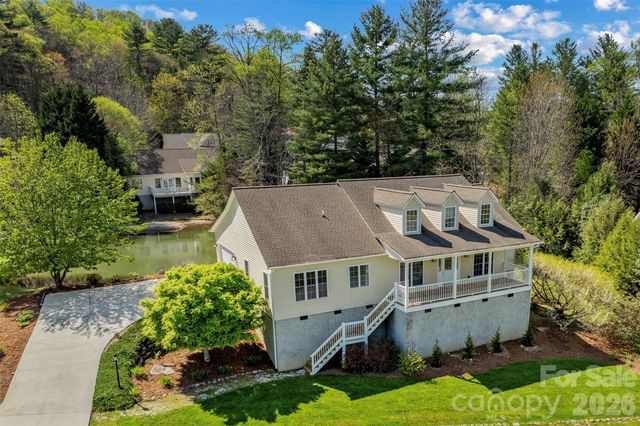 79 Mill Pond Way, Hendersonville, NC 28791