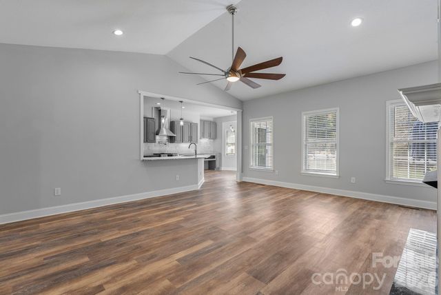 79 Mill Pond Way, Hendersonville, NC 28791