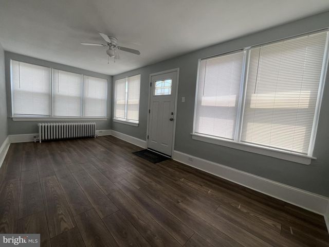 27 ROBERTA AVE, Collingdale, PA 19023