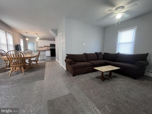 27 ROBERTA AVE, Collingdale, PA 19023