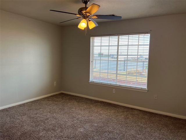 4027 Preferred Place, Dallas, TX 75237