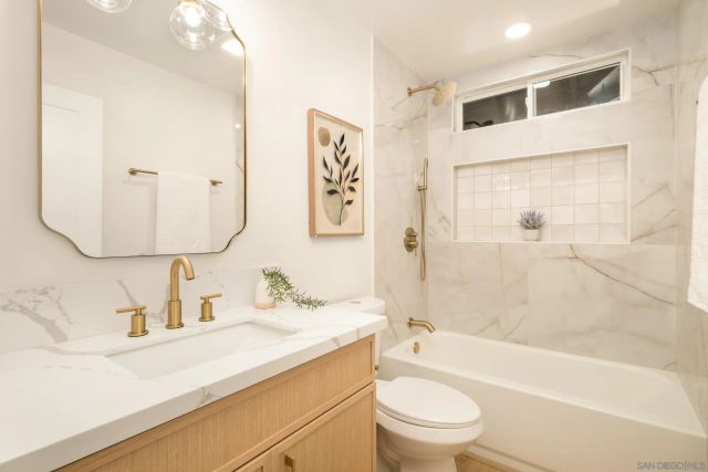 6759 Paseo Del Vista, Carlsbad, CA 92009