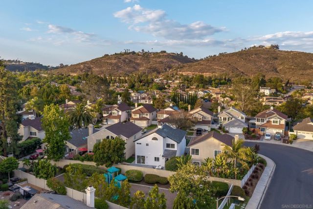 6759 Paseo Del Vista, Carlsbad, CA 92009