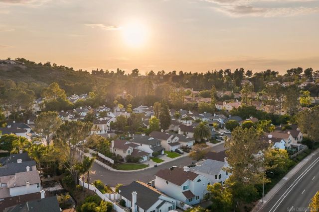 6759 Paseo Del Vista, Carlsbad, CA 92009