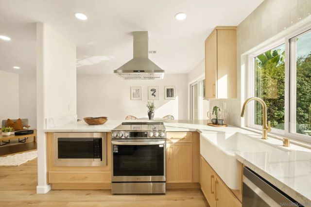 6759 Paseo Del Vista, Carlsbad, CA 92009