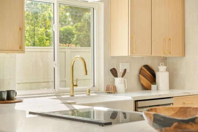 6759 Paseo Del Vista, Carlsbad, CA 92009