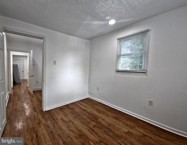 807 W 7TH ST, Chester, PA 19013