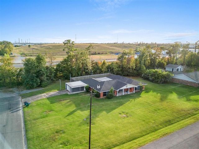 3030 Weil Dr Drive, Sulphur, LA 70663