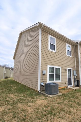 316 David Bolin Dr, La Vergne, TN 37086