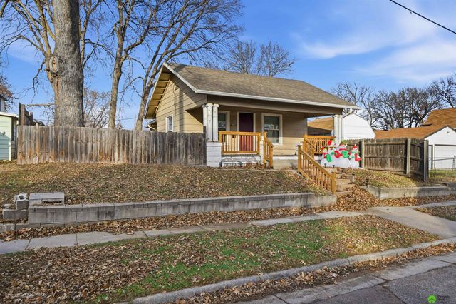 2520 Garfield Street, Lincoln, NE 68502