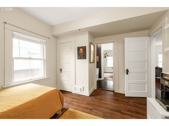 1552 N SIMPSON St, Portland, OR 97217