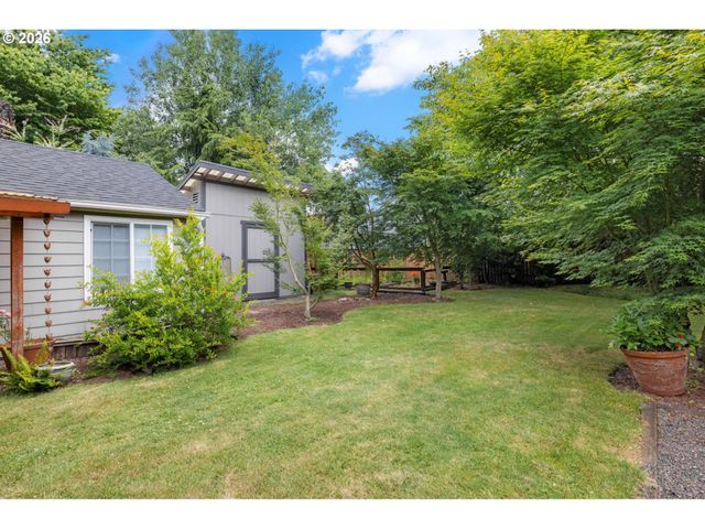 1552 N SIMPSON St, Portland, OR 97217