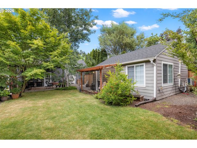 1552 N SIMPSON St, Portland, OR 97217