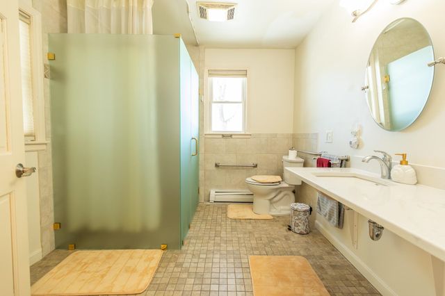 89 Butler Avenue, Hinsdale, NH 03451