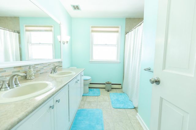 89 Butler Avenue, Hinsdale, NH 03451