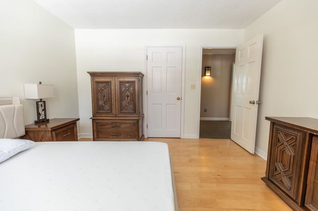 89 Butler Avenue, Hinsdale, NH 03451