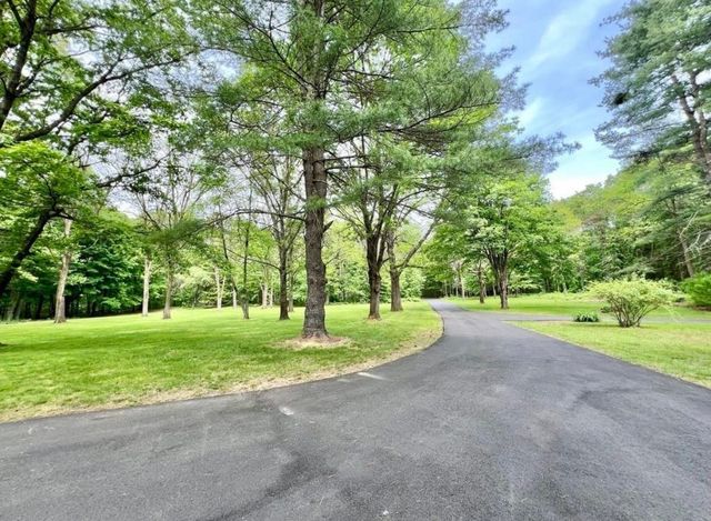 89 Butler Avenue, Hinsdale, NH 03451