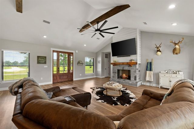 565 Brushy Creek Drive, Onalaska, TX 77360