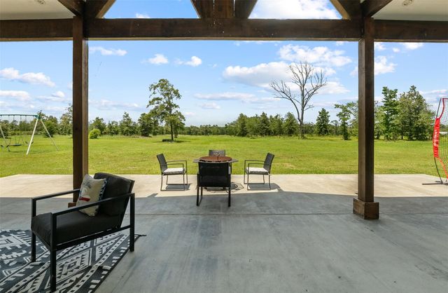 565 Brushy Creek Drive, Onalaska, TX 77360