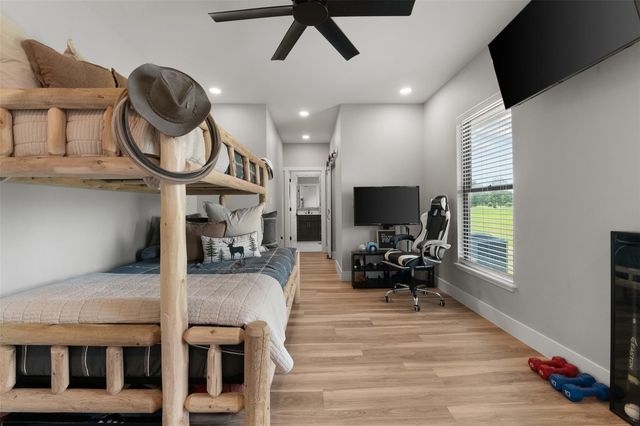 565 Brushy Creek Drive, Onalaska, TX 77360