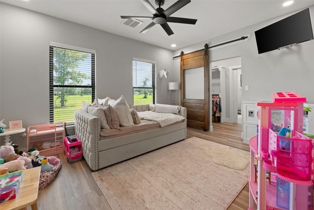 565 Brushy Creek Drive, Onalaska, TX 77360