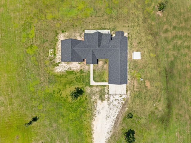 565 Brushy Creek Drive, Onalaska, TX 77360
