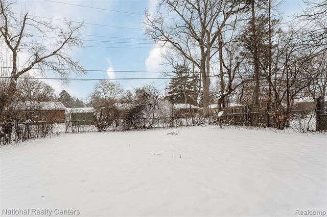 22141 Morton Street, Oak Park, MI 48237