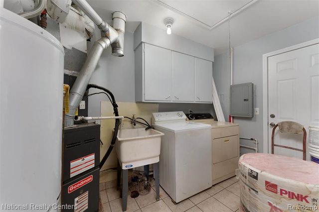 22141 Morton Street, Oak Park, MI 48237