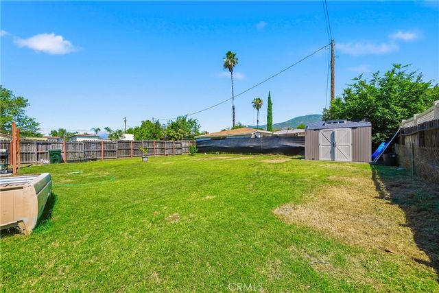 868 W 48th, San Bernardino, CA 92407
