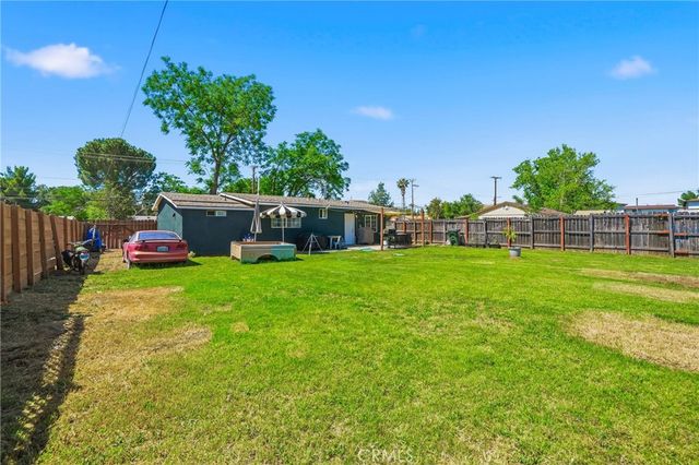 868 W 48th, San Bernardino, CA 92407