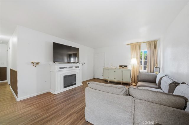 868 W 48th, San Bernardino, CA 92407