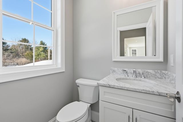 66 Parish Road 4R, Georgetown, MA 01833