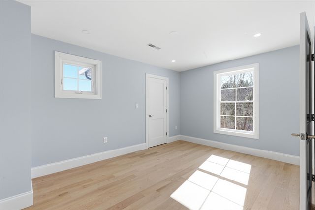 66 Parish Road 4R, Georgetown, MA 01833